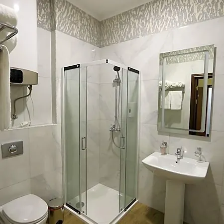 Donald Inn 3*