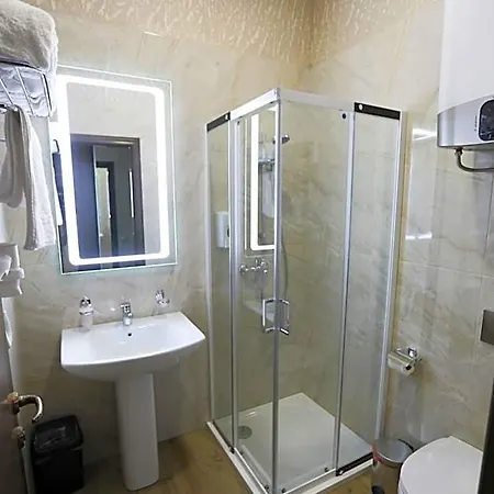 Donald Inn Odesa